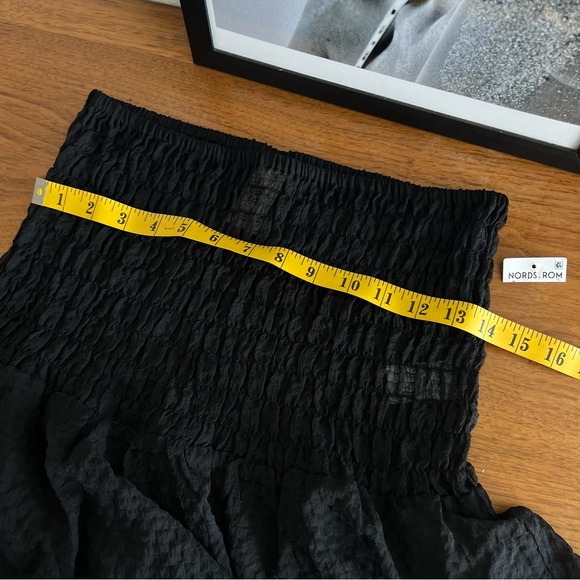 BLACK STRAPLESS STRETCHY TOP #0321 - Picture 7 of 8